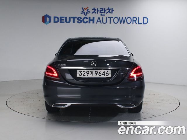 Mercedes-Benz C-Class 2020 — photo 4