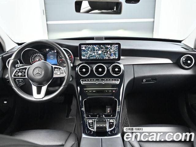 Mercedes-Benz C-Class 2020 — photo 7