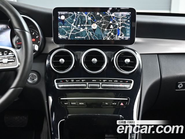 Mercedes-Benz C-Class 2020 — photo 14