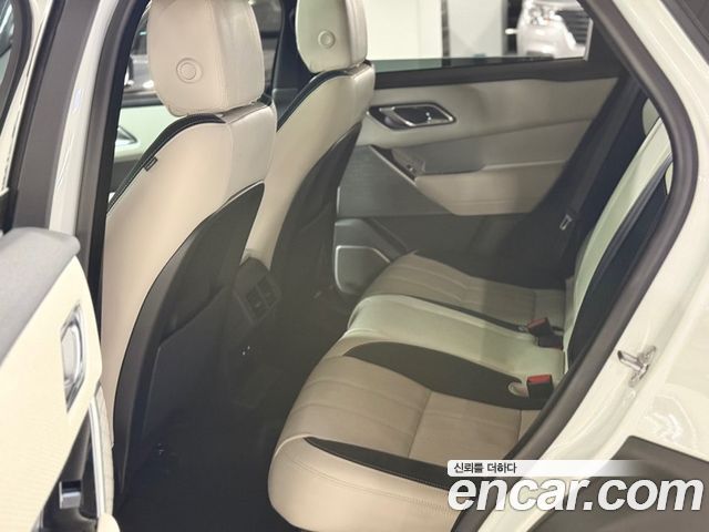 Land Rover Range Rover Velar 2018 — photo 6