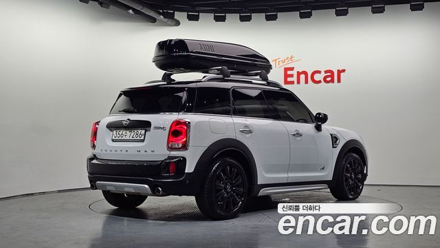 Mini Countryman 2020 — photo 2