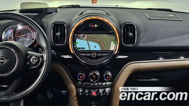 Mini Countryman 2020 — photo 21