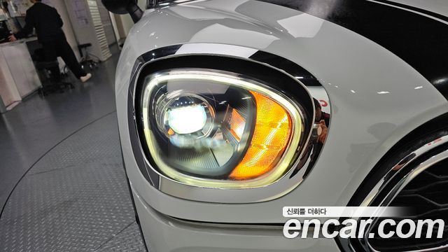 Mini Countryman 2020 — photo 8