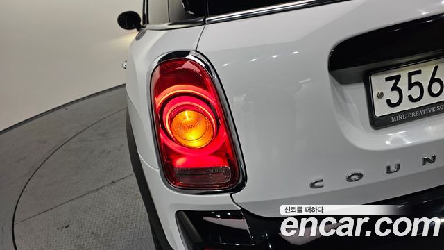 Mini Countryman 2020 — photo 9