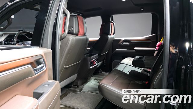 GMC Sierra 2024 — photo 11
