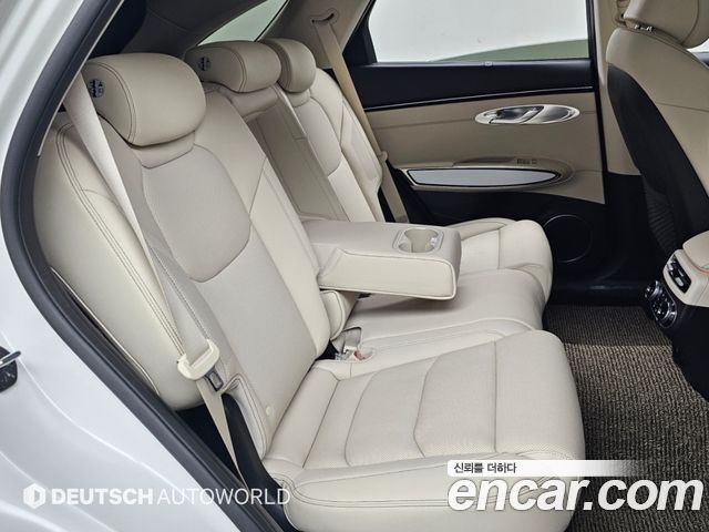 Genesis GV70 2024 — photo 12