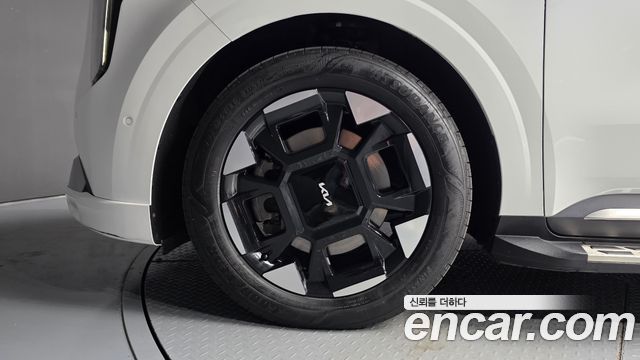 Kia Canival 2025 — photo 5