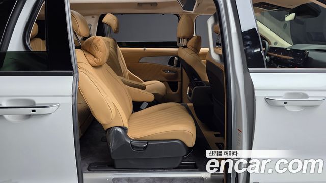 Kia Canival 2025 — photo 18