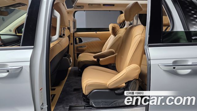 Kia Canival 2025 — photo 16
