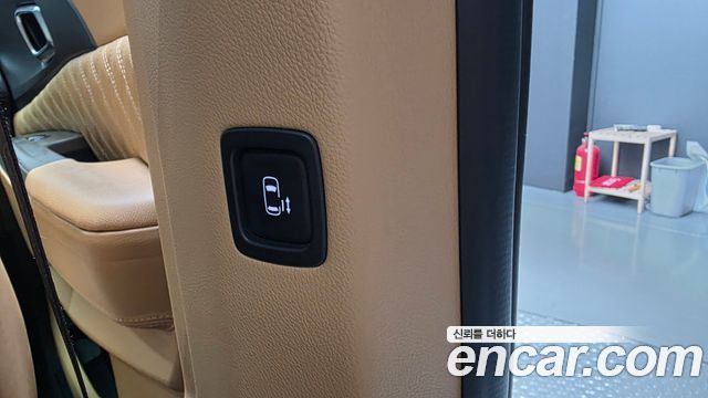 Kia Canival 2025 — photo 35