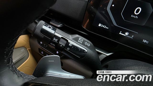 Kia Canival 2025 — photo 36