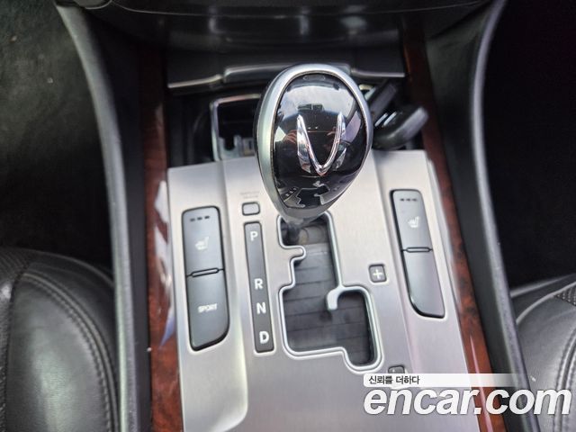 Hyundai Equus 2012 — photo 17