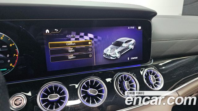 Mercedes-Benz AMG GT 2021 — photo 25