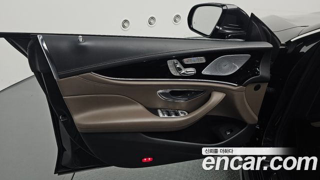 Mercedes-Benz AMG GT 2021 — photo 14