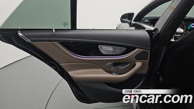 Mercedes-Benz AMG GT 2021 — photo 15