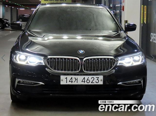 BMW 5-Series 2019 — photo 1