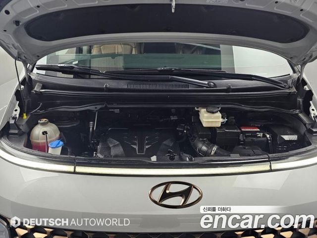 Hyundai Staria 2023 — photo 6