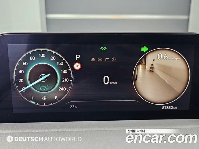 Hyundai Staria 2023 — photo 8