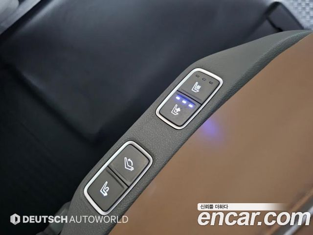 Hyundai Staria 2023 — photo 16