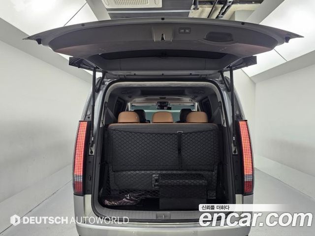 Hyundai Staria 2023 — photo 19