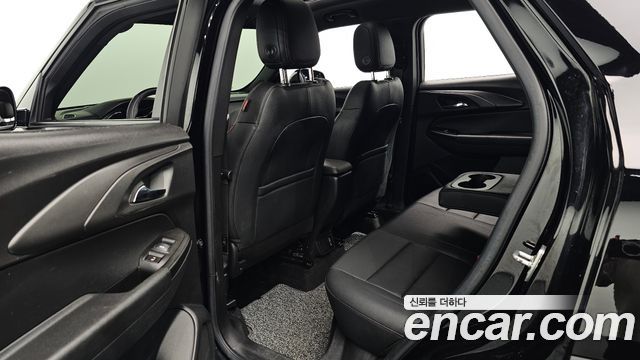 Chevrolet Korea Trailblazer 2023 — photo 16