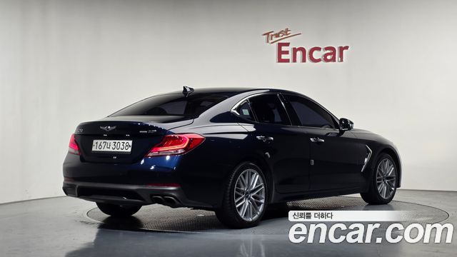 Genesis G70 2019 — photo 2