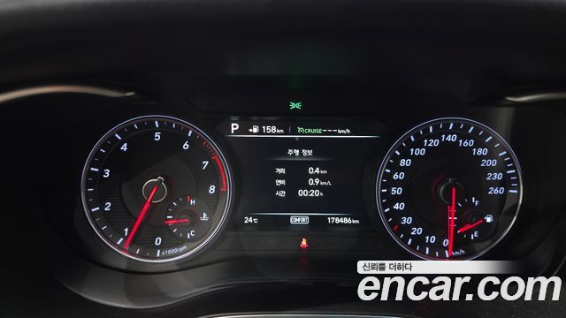 Genesis G70 2019 — photo 11