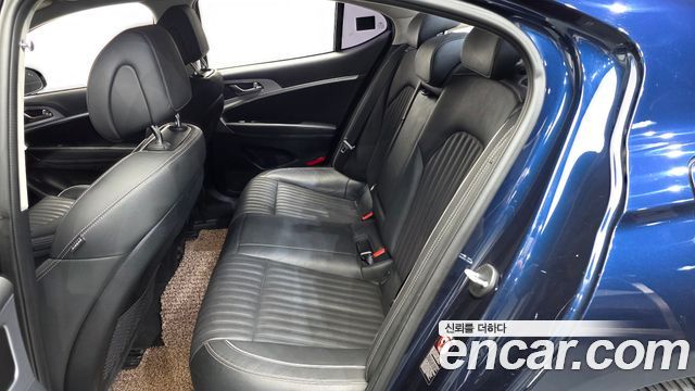 Genesis G70 2019 — photo 17