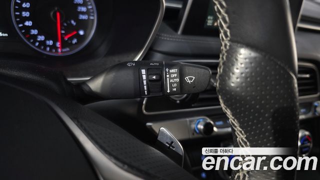 Genesis G70 2019 — photo 26