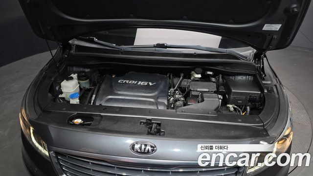 Kia Canival 2018 — photo 6