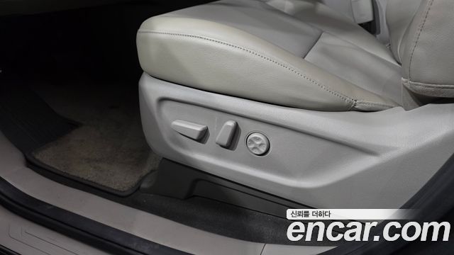 Kia Canival 2018 — photo 24