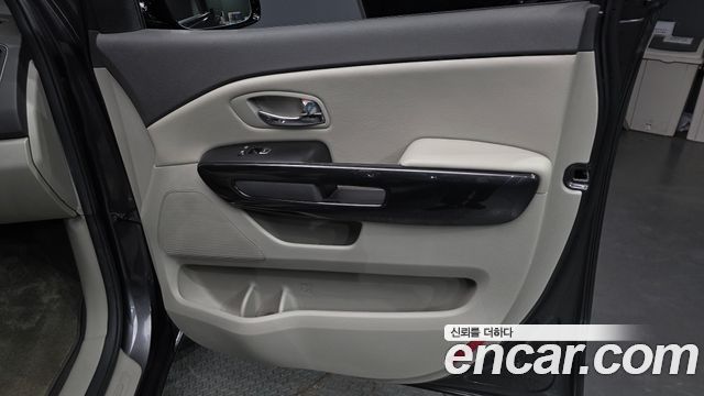 Kia Canival 2018 — photo 15
