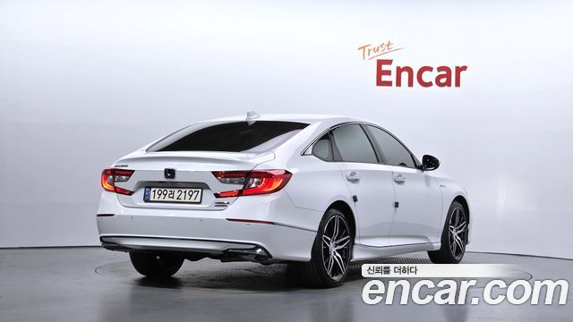 Honda Accord 2022 — photo 2