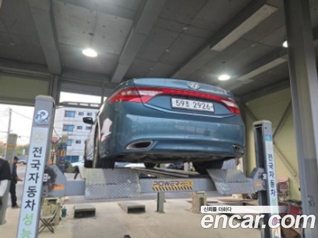 Hyundai Grandeur 2015 — photo 2