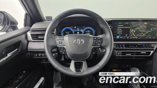 Toyota Camry 2025 — photo 20