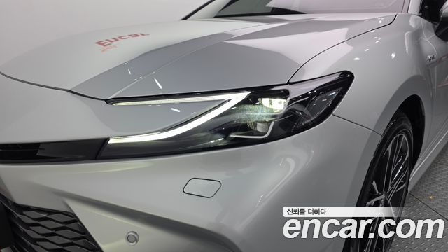 Toyota Camry 2025 — photo 8