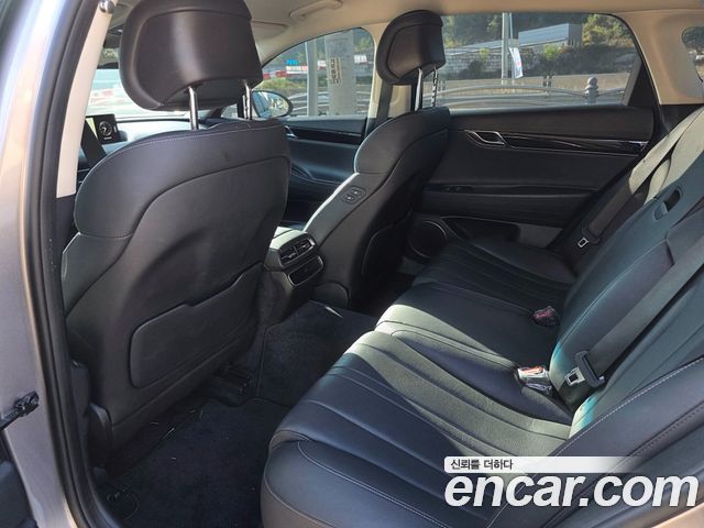 Genesis G80 2022 — photo 8
