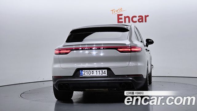 Porsche Cayenne 2020 — photo 4