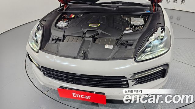 Porsche Cayenne 2020 — photo 6