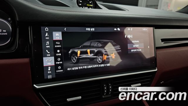 Porsche Cayenne 2020 — photo 22