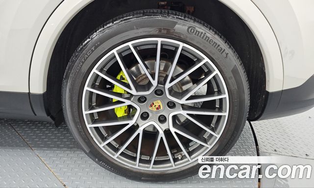 Porsche Cayenne 2020 — photo 7