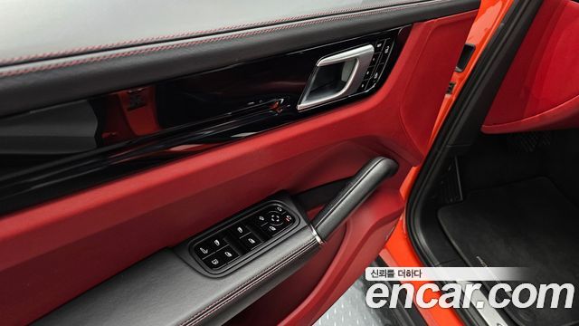 Porsche Cayenne 2020 — photo 14