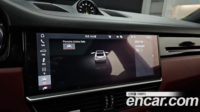 Porsche Cayenne 2020 — photo 30
