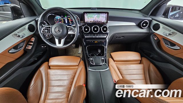 Mercedes-Benz GLC-Class 2022 — photo 10