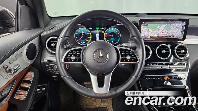 Mercedes-Benz GLC-Class 2022 — photo 19