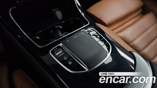 Mercedes-Benz GLC-Class 2022 — photo 26