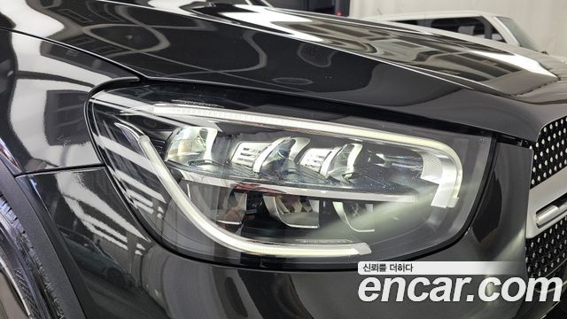 Mercedes-Benz GLC-Class 2022 — photo 8