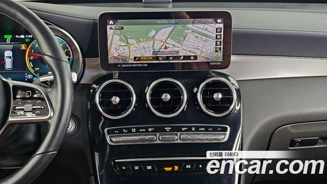 Mercedes-Benz GLC-Class 2022 — photo 27