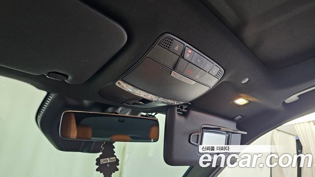 Mercedes-Benz GLC-Class 2022 — photo 28