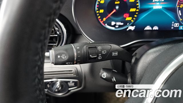 Mercedes-Benz GLC-Class 2022 — photo 29